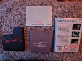 Mega Man 4 NES Cartridge in box CIB UKV PAL WORKING good condition
