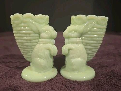 Fenton Jadeite Green Glass Easter Bunny Egg Cups Basket Weave Pattern 3.25” 2pc