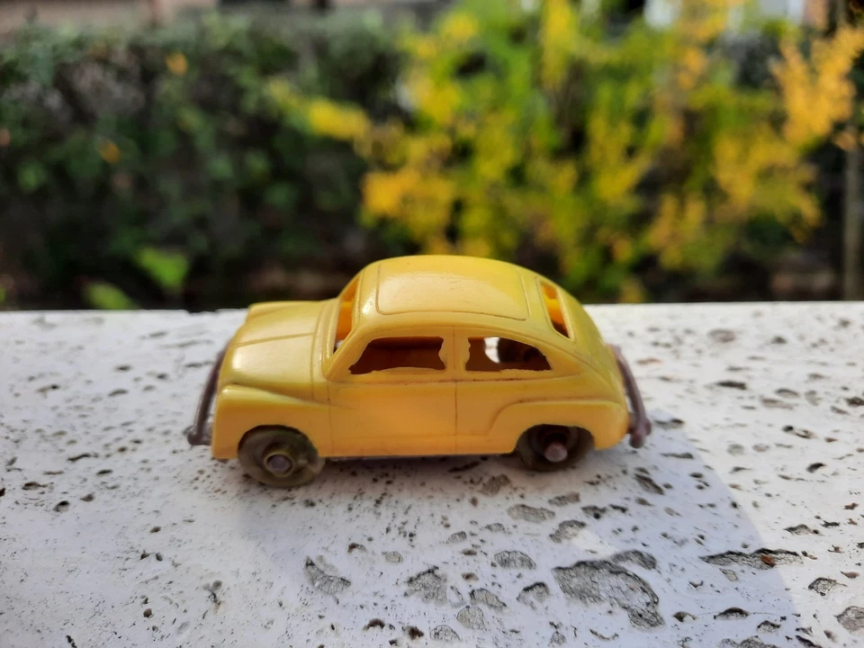 FIAT 600 ROMOLO GIANOTTI ROG VINTAGE PLASTIC CAR SCALA 1/66 MACCHININA - Immagine 3 di 4