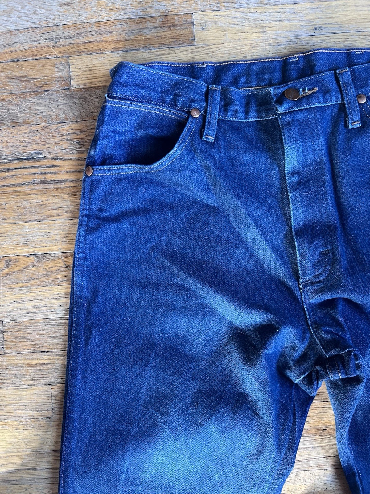 Wrangler 13MWZ Jeans Men's (Fits 32X32) Cowboy Cut Rodeo Distressed Blue Denim thumbnail 3