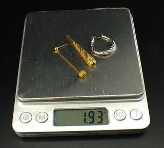 1.93G .375 9CT YELLOW GOLD SCRAP/SPARES/REPAIRS Earring Collection L54