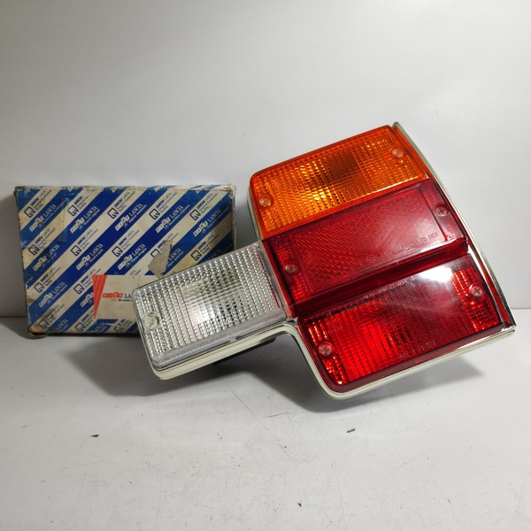 Rechtes Original RüCklicht FüR Fanale Posteriore Destro Fiat 131 S 4385409-image