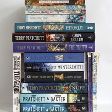 TERRY PRATCHETT : Select