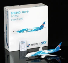 SQ Wings 1:200 CHINA SOUTHERN Boeing B787-9 Diecast Aircraft Jet B-1242