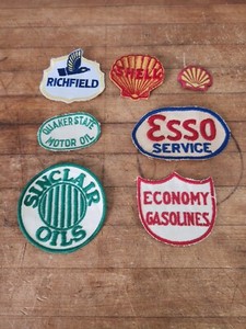 Lot of 7 Gas Station patches- shell Sinclair economy esso quaker Richfield 