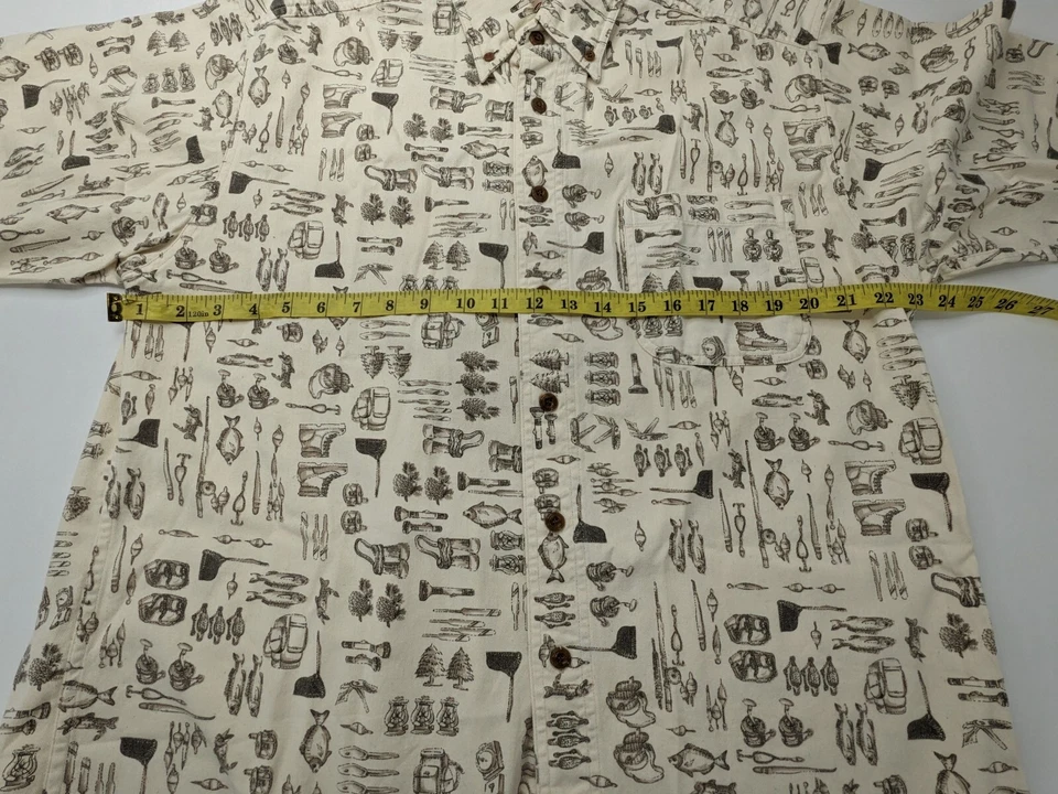 Camisa Woolrich Para Hombres Grande Beige SS Exterior Pesca Estampado Tema Lona Resistente Foto 4 de 4