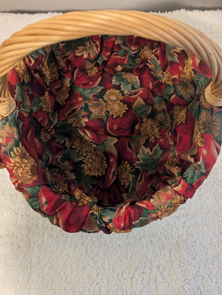 Cesta de mimbre marrón forro otoño vacaciones mango tejido ovalado Foto 2 de 4