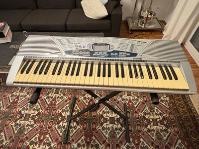 Bontempi Keyboard Modell PM747 mit Netzstecker, Keyboardständer und Notenständer