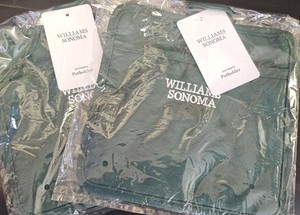 Williams Sonoma Potholders Set of 2 in Evergreen-NWT!