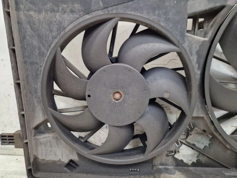 Lüfter Kühlerlüfter Motorlüfter Elektrolüfter passt für RENAULT MASTER III - Bild 3 von 4