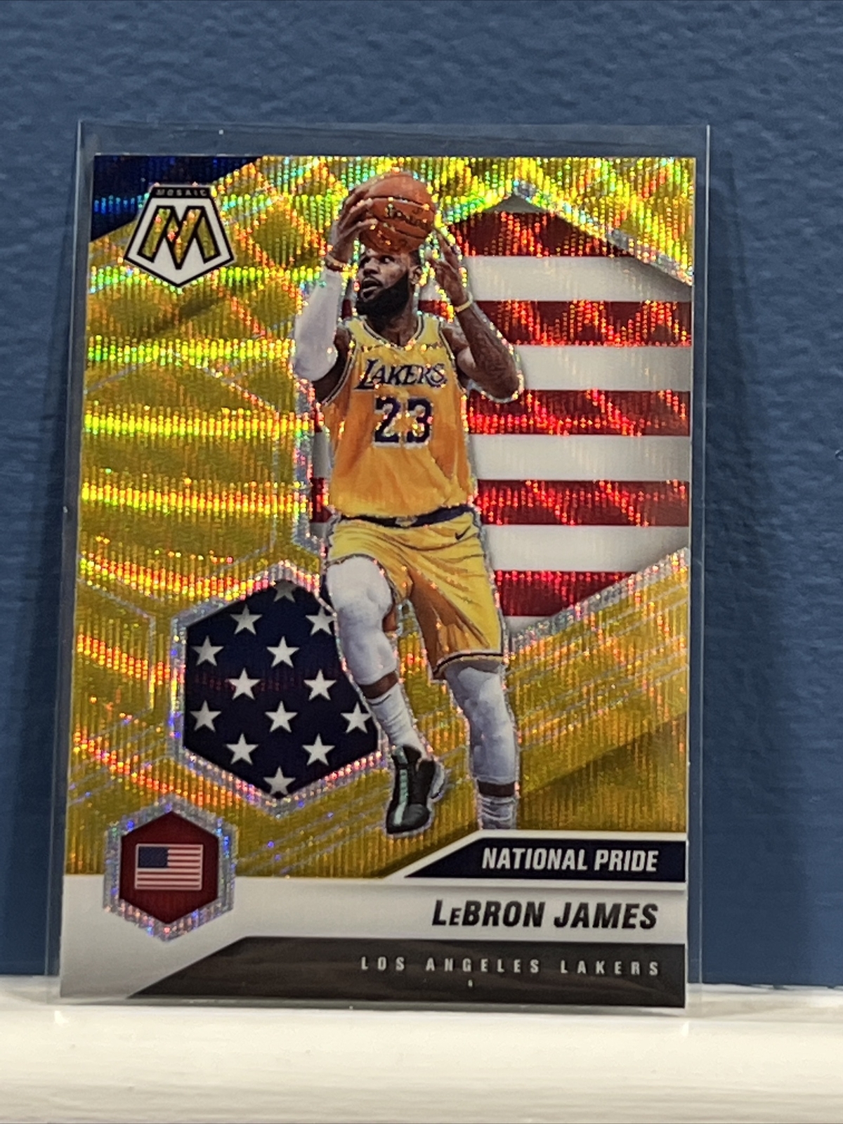 2020-21 Panini Mosaic Basketball LeBron James National Pride Gold Wave #261