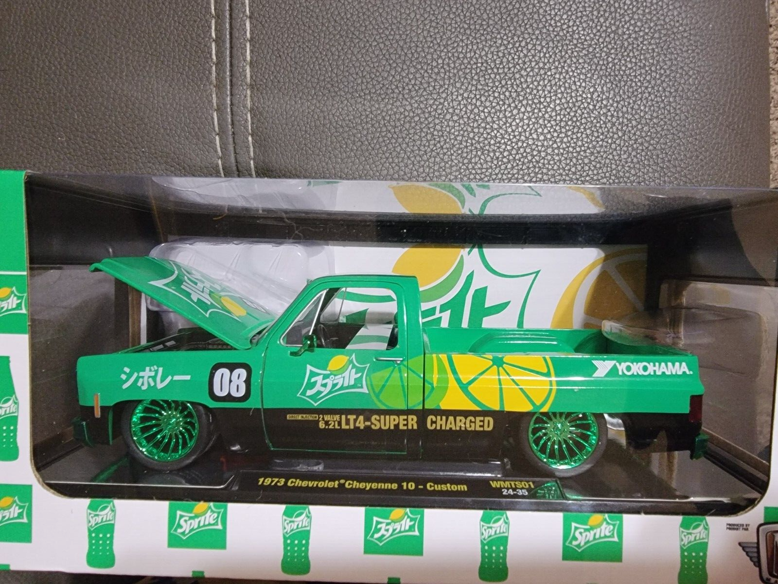 M2 Machines 1973 Chevrolet Cheyenne 10 Custom Sprite 1/24 Chase 1 Of 750