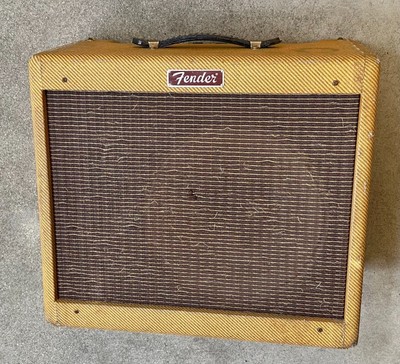 Fender Blues Junior Tweed Relic Edition Hot Rod Series 15 Watt 