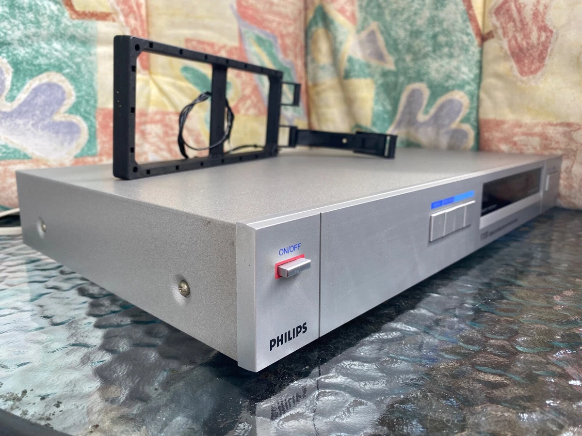 Sintonizador estéreo Philips F2133