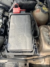18 19 CHEVY MALIBU Engine Fuse Relay Box