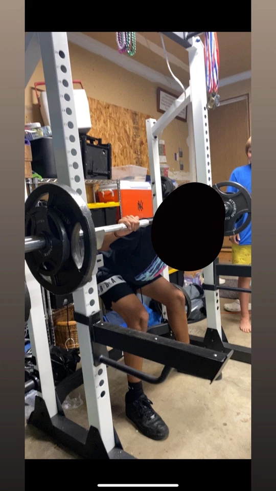 Fitness Gear squat rack with 300 lbs of weights, Olympic lifting bar, and bench - Image 3 of 4