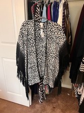 Chicos Icy Leopard Ruana Covering one size 