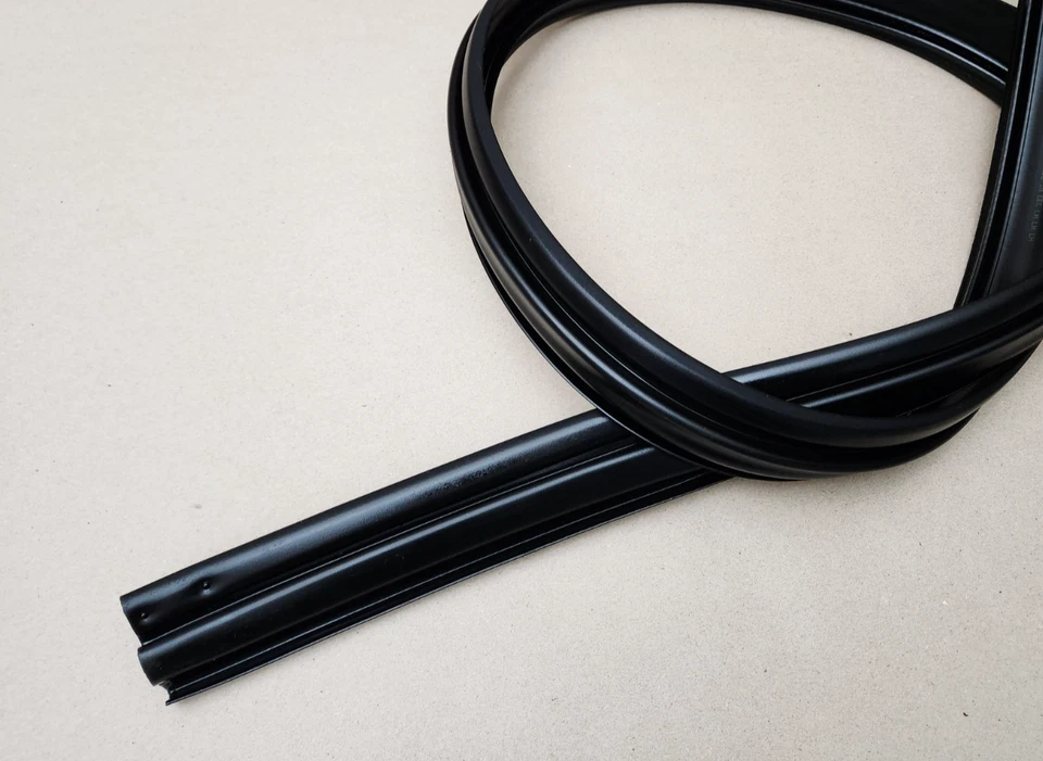 Chrysler Aspen Dodge Durango carrocería superior sello lateral resistente al clima LH Mopar OE OEM Foto 3 de 4