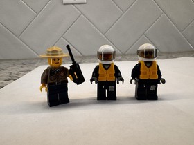 LEGO CITY: Heavy-Lift Helicopter (4439)