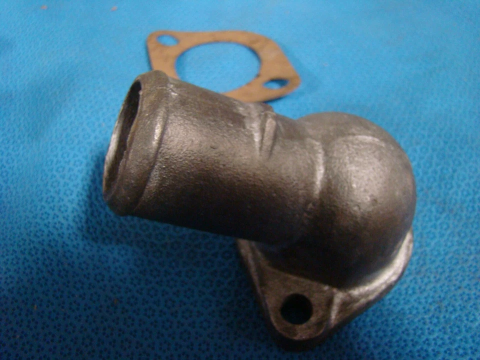 Pontiac 230 250 Tempest LeMans 1966-1969 salida de agua 6 cilindros hierro fundido hecho en EE. UU. Foto 2 de 4