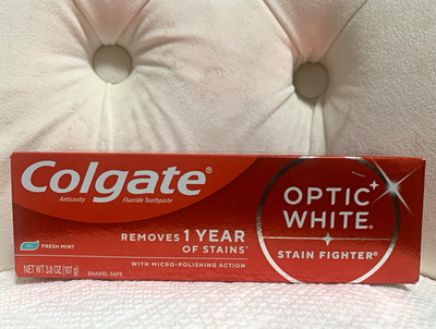 Colgate Optic White Stain Fighter Fluoride Toothpaste Fresh Mint 3.8 oz