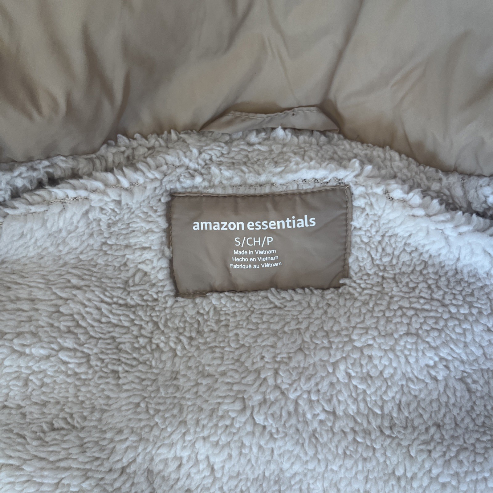 Amazon Essentials Men's Small Lightweight Puffer … - image 4