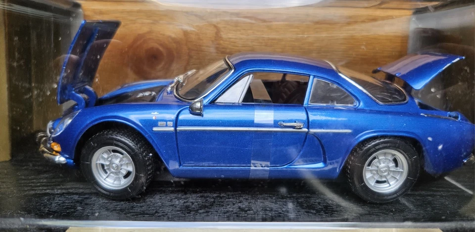 ALPINE RENAULT 1600S 1:18 SCALE MIB - Image 2 of 4