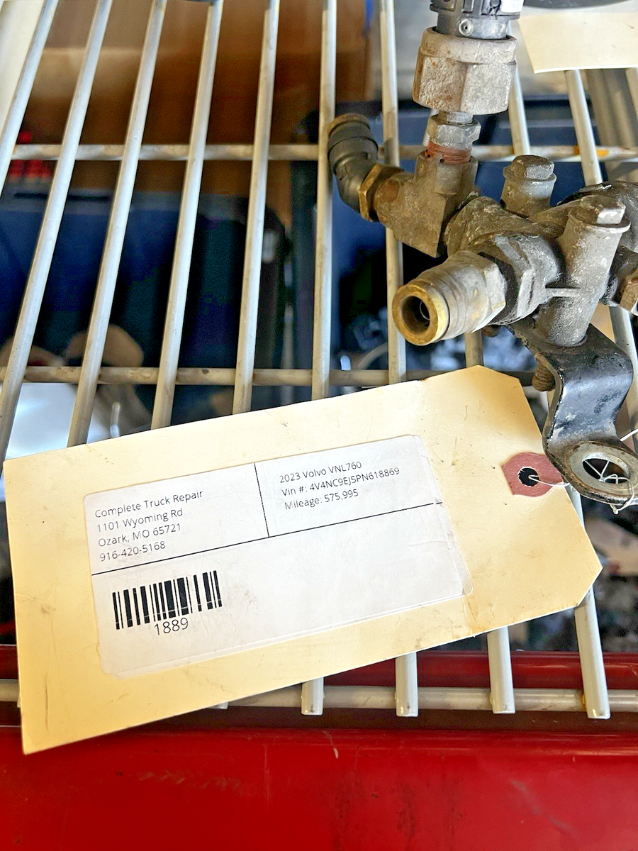 BENDIX PRESSURE REGULATOR VALVE T-245407 for sale online | eBay
