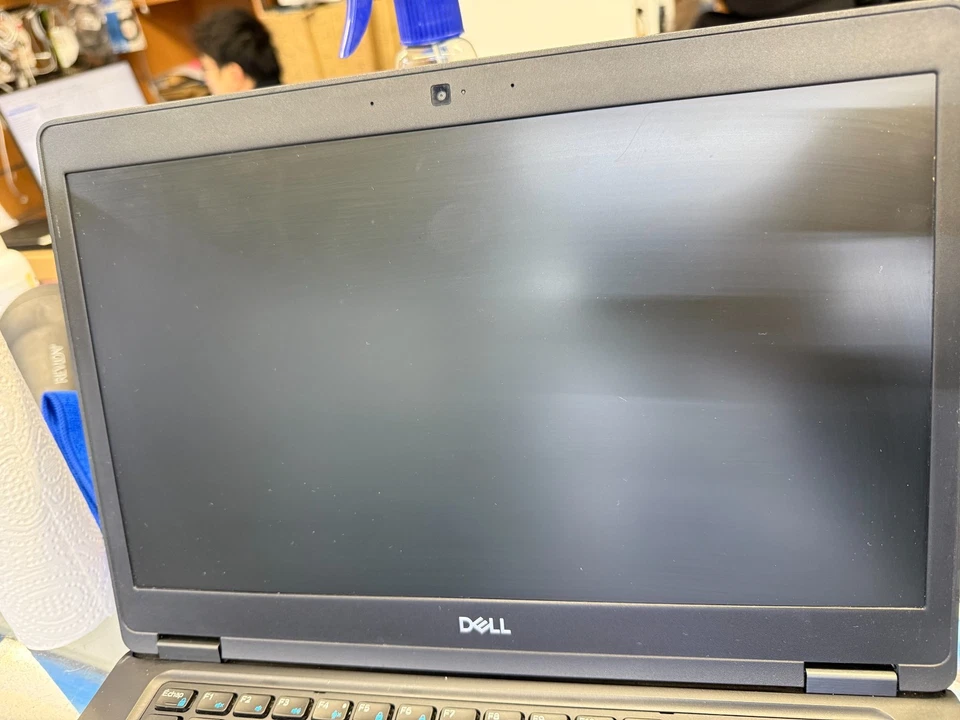 Dell Latitude 5480 · i5-6300U · 16GB · 1TB, photo 2 sur 4