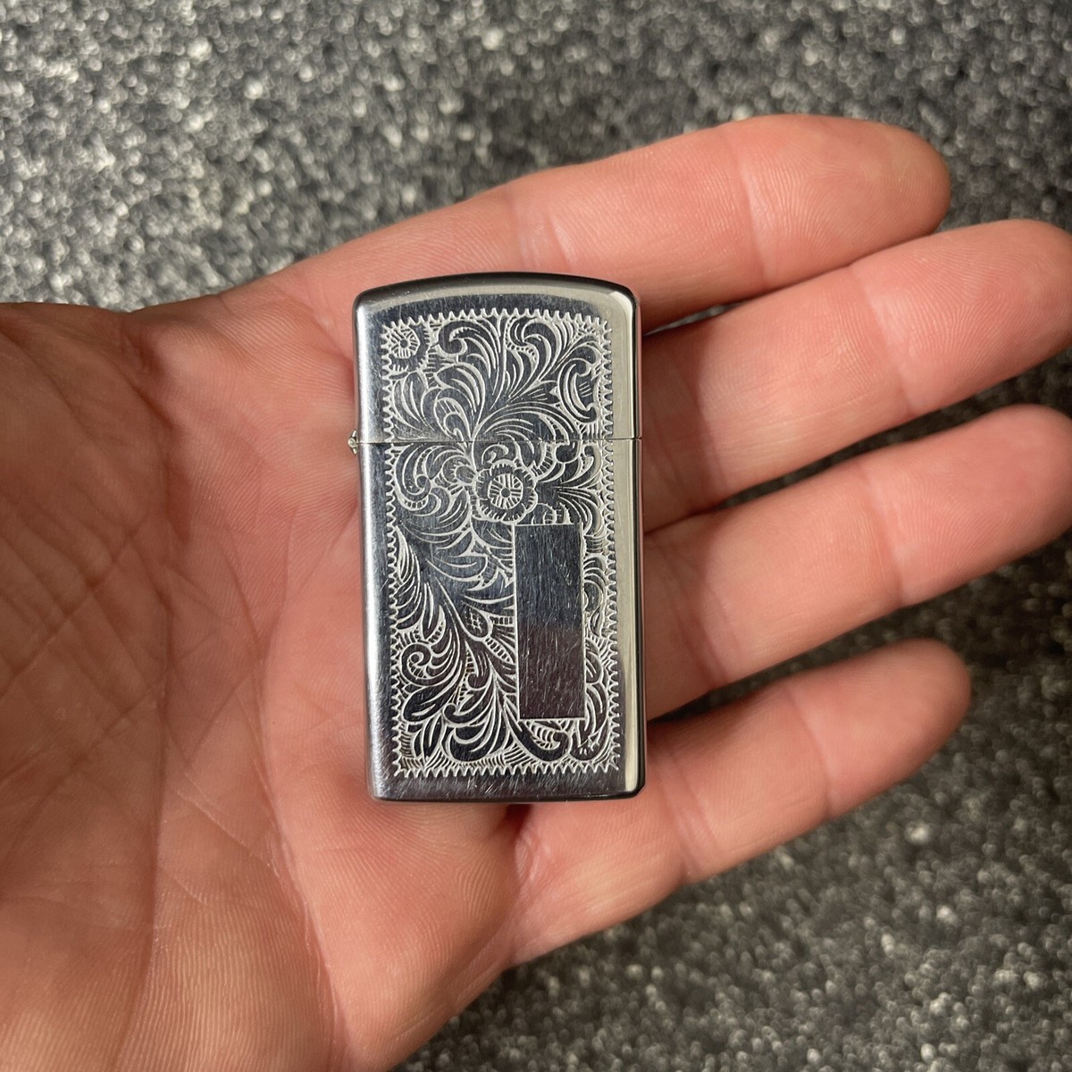 リール ZIPPO '81 MARRYAT (SMITH LTD.) SV CHROME Band Maid Misa limited Zippo lighters w/autograph Photo