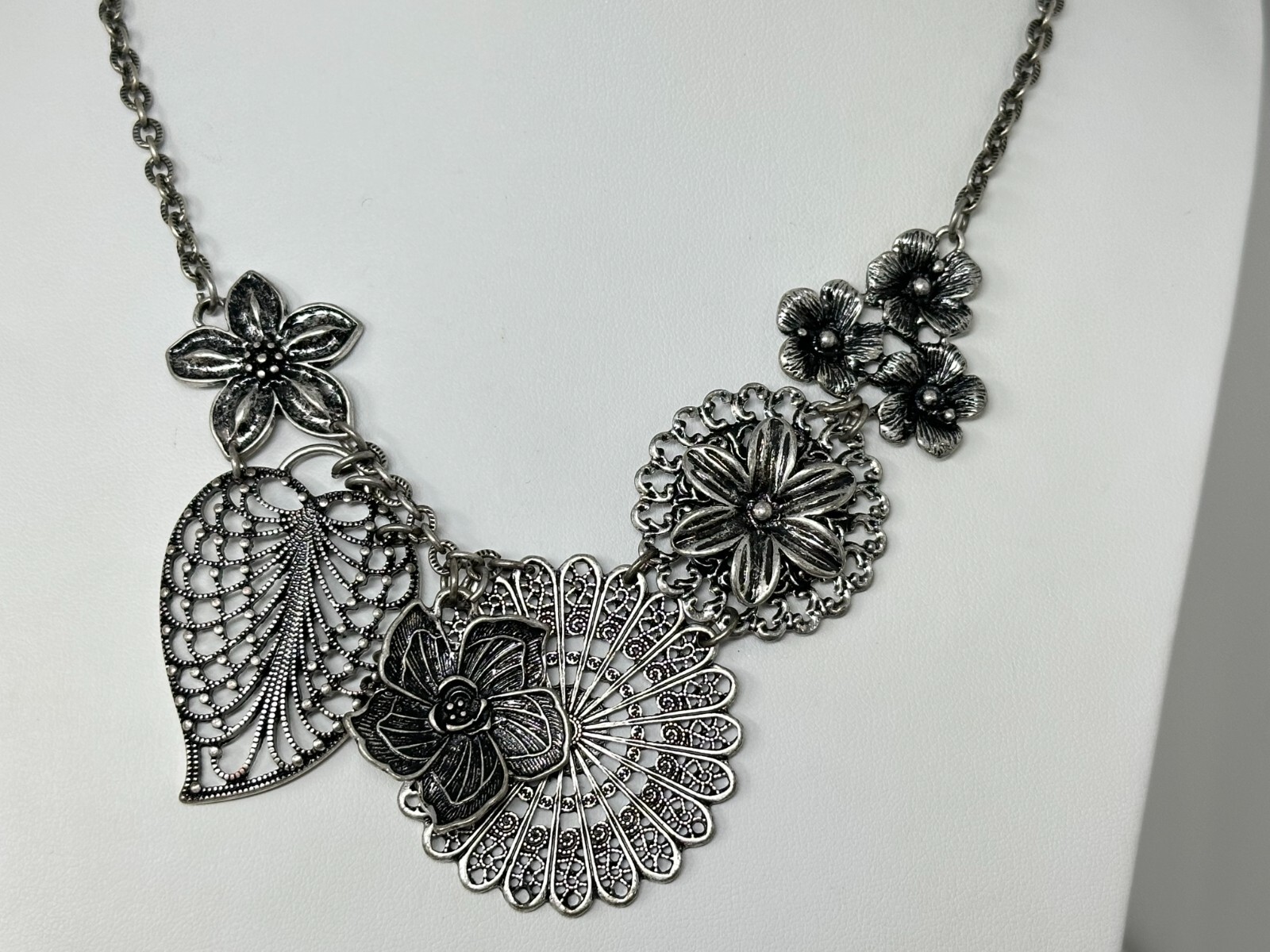 Beautiful Silvertone PREMIER DESIGNS Filigree Sty… - image 1