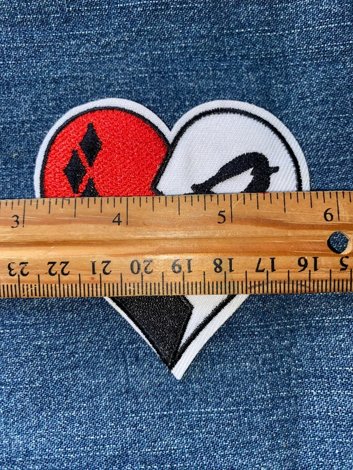 JOKER & HARLEY QUINN Embroidered PATCH Iron On NEW Heart 7.5 - Image 2 of 3