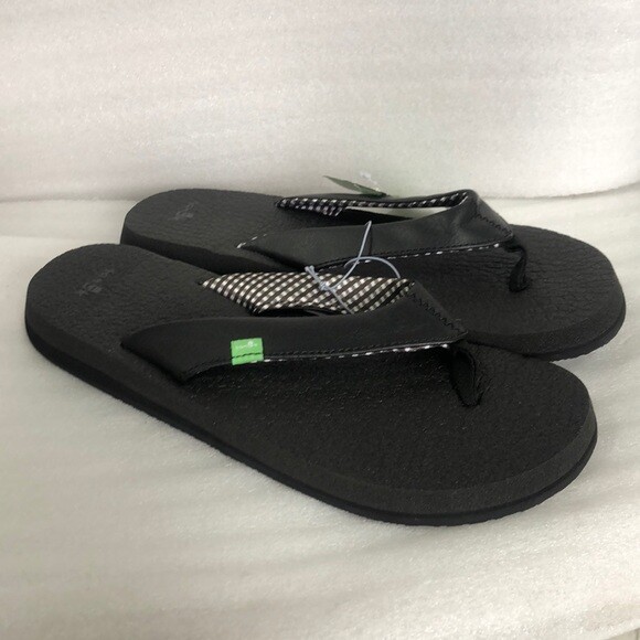 yellow box yoga mat flip flops