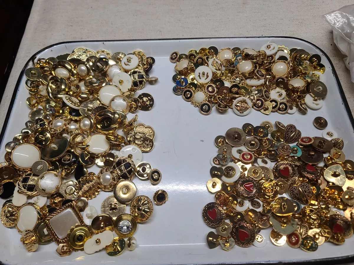 Large discount metal buttons