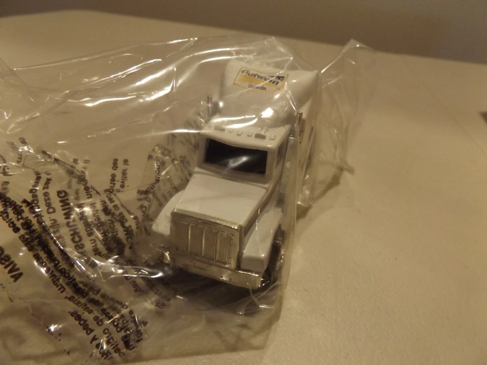 1/64 GUTWEIN SEEDS, "60 YEARS 36-96", Peterbilt, #T 564 - Image 2 of 4