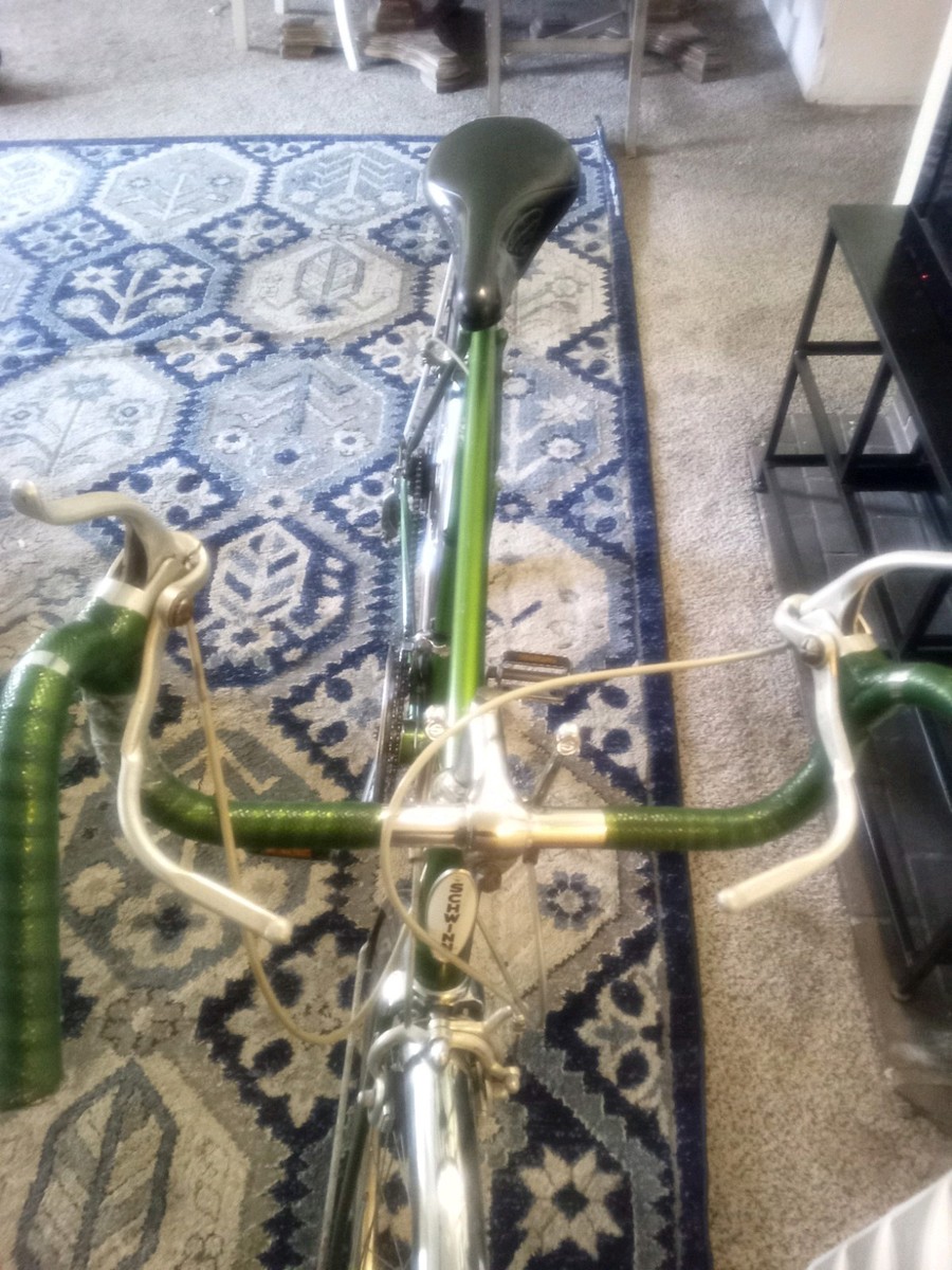 LATE 1960'S OR EARLY 70'S VINTAGE SCHWINN VARSITY 10 SPEED ROAD