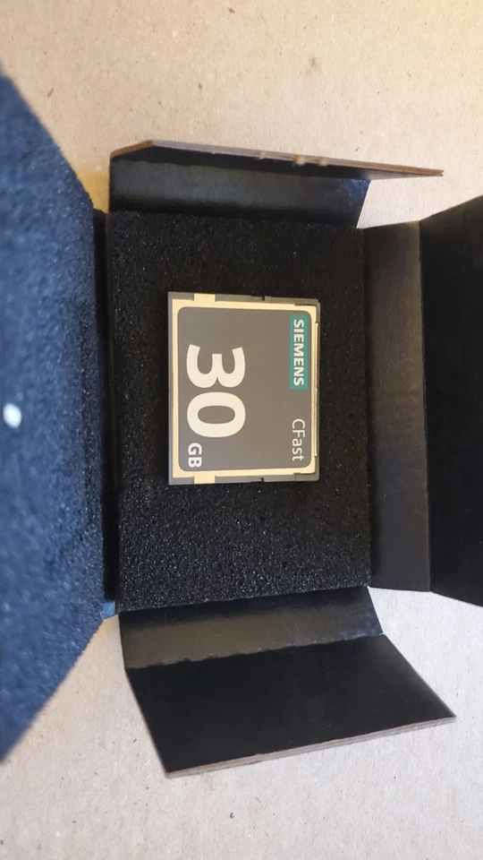 Siemens CFast memory card 30 GB for IPCs 6ES7648-2BF10-0XK1 - New Open Box - Image 2 of 3