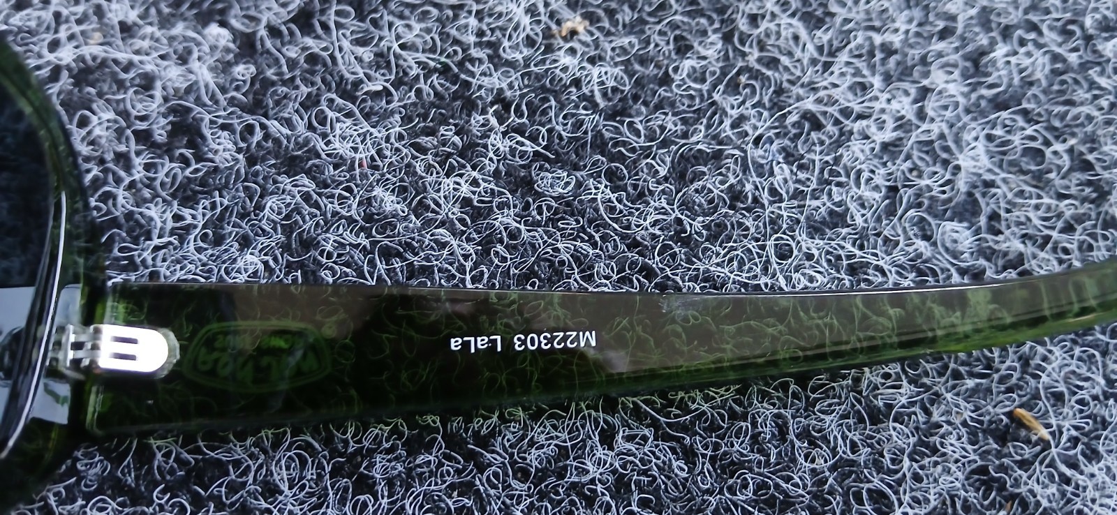 Ron Jon Women's Rectangular Green Frame Sunglasses - image 5