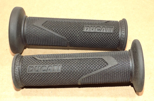 Handgrips Handlebar Clipon Hand Grips Ducati Monster Panigale Hypermotard OEM