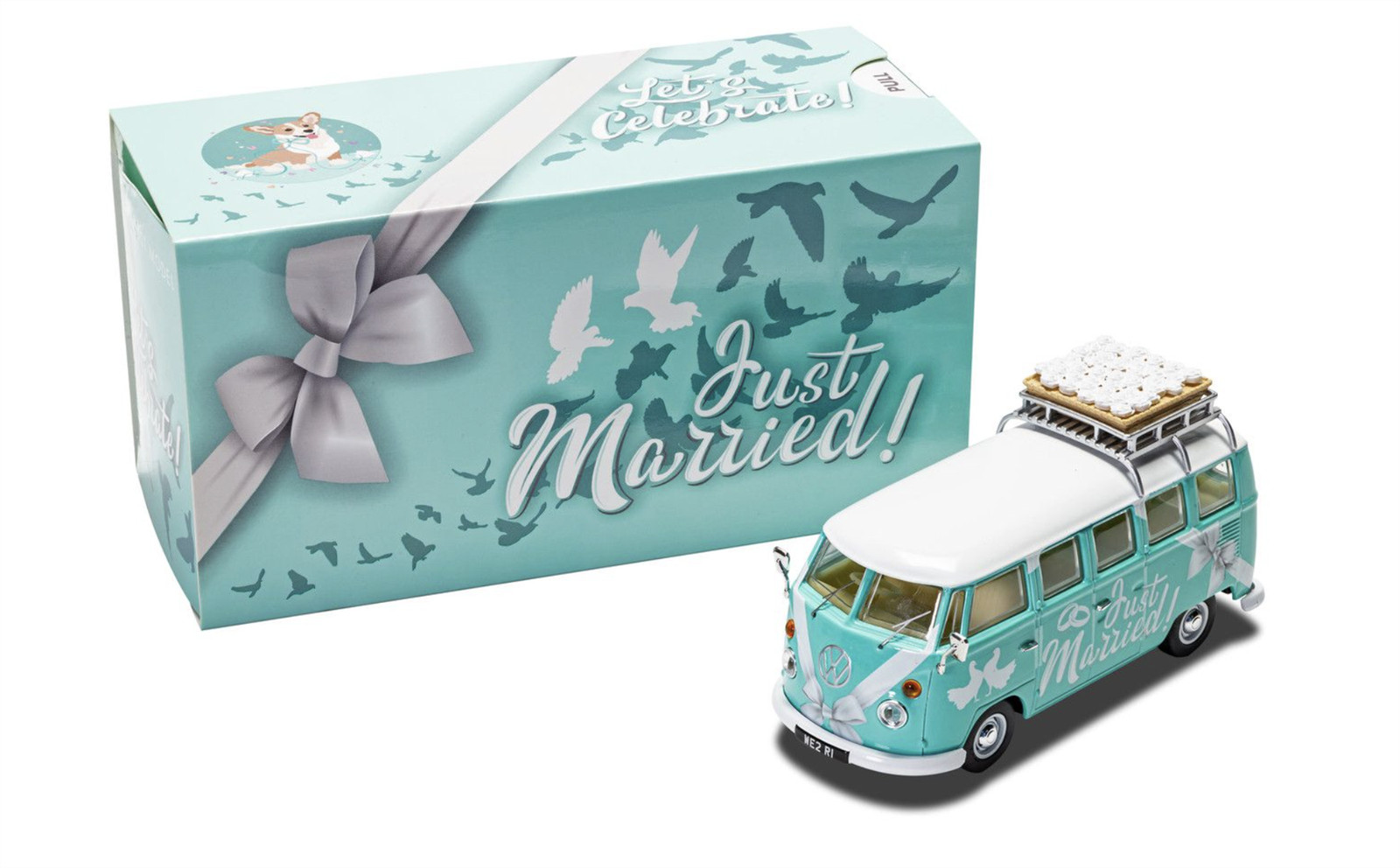 Volkswagen Campervan Just Married 1:43 Scale Corgi CC02737