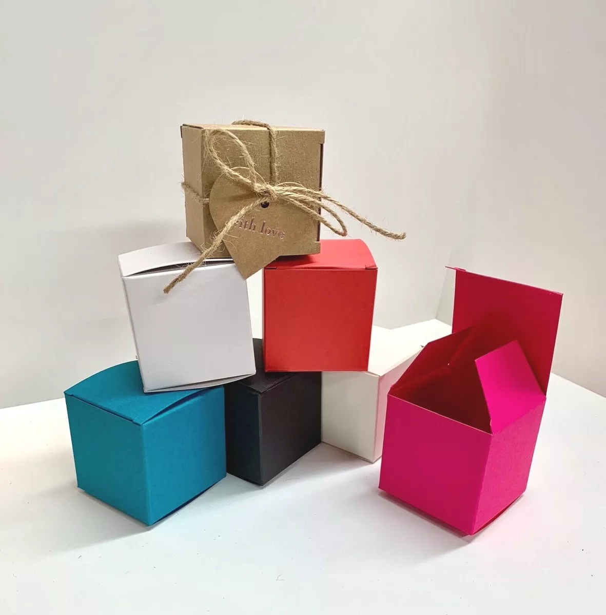 10 x MINI 5cm CUBE Boxes, Favour Box, Sweet Box } Gift Box, Size 5x5x5cm