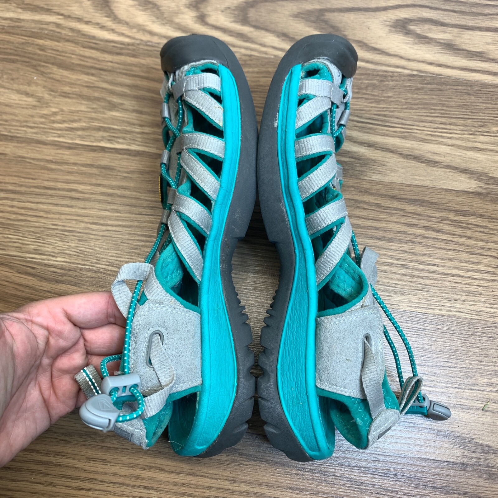 Sandali sportivi da trekking impermeabili da donna KEEN Whisper. Taglia 9 5 EU 40