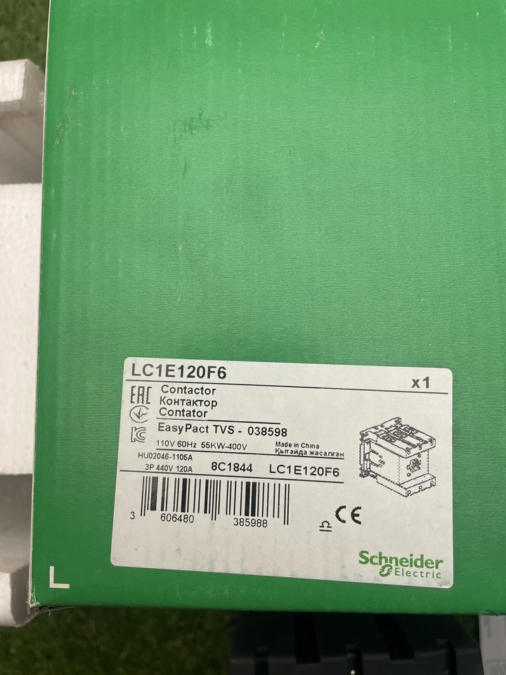 Contactor,Easy TeSys LC1E120F6 ,LC1E,3P(3NO),AC-3, =440V,120A,110V AC coil,60Hz - Photo 2/4