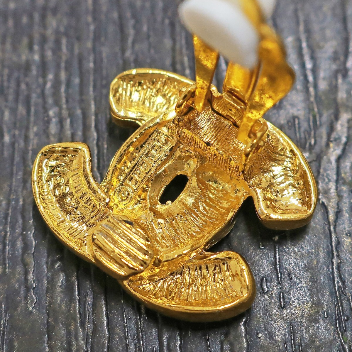 CHANEL Gold Plated CC Logos Matelasse Vintage Clip Earrings #858c