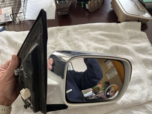 2005-2008 HONDA PILOT RIGHT/PASSENGER REAR SIDE VIEW MIRROR OEM