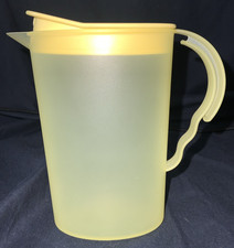 Tupperware 4078A-2 Vintage Yellow Mini Pitcher With Lid Cream Milk Syrup