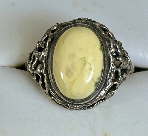 Vintage Egg Yolk Butterscotch Amber Cabachon 800 Silver Ring