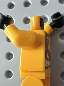 LEGO njo0135 Ninjago Skylor Jungle Robe Tournament Incomplete Dented Arms