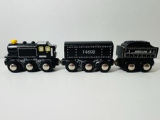 Toys R Us Wooden Magnetic Black Circo Line Train Tender Coal Car Works w/ Thomas