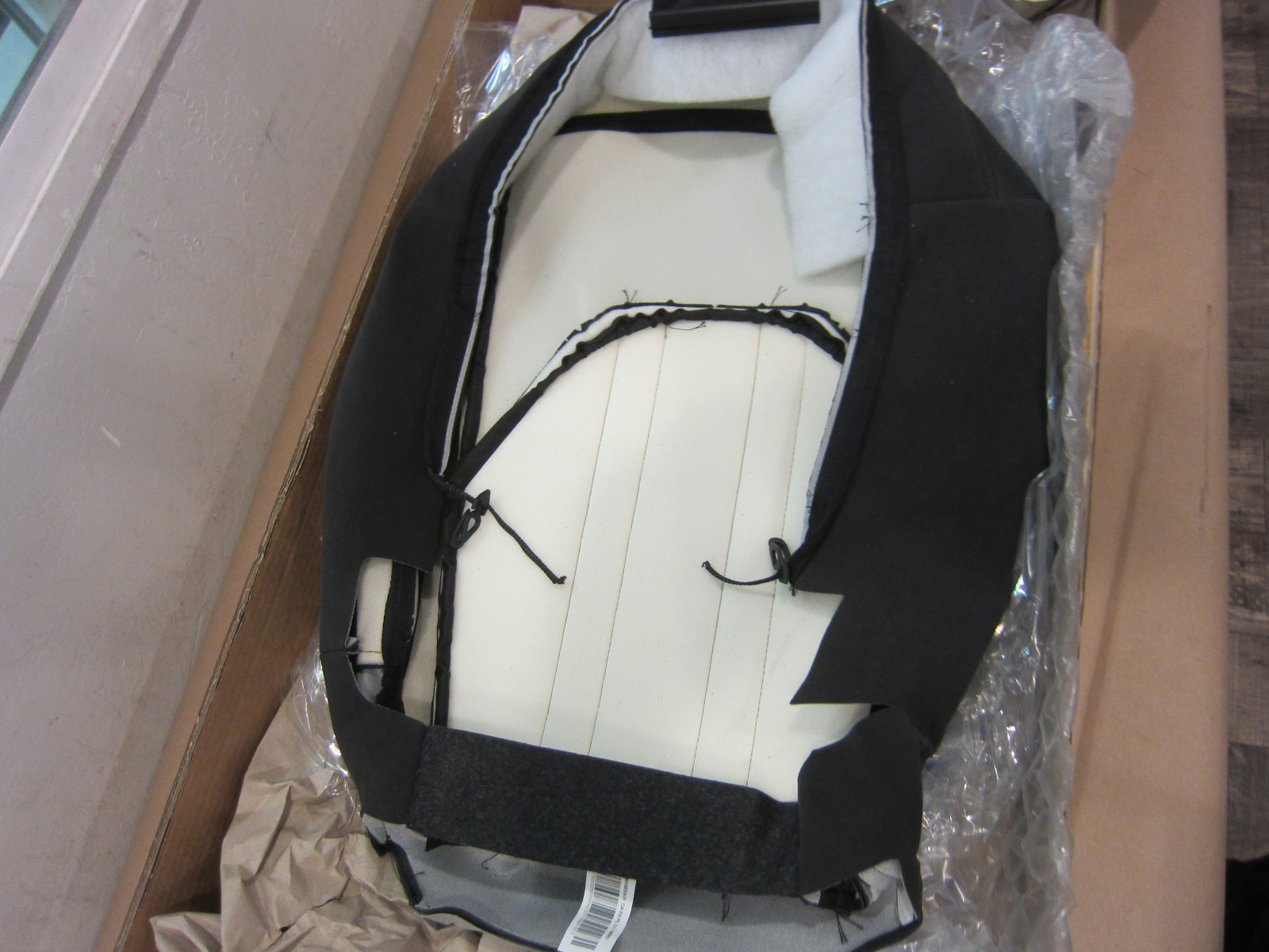 Maserati Ghibli.  RH Front Seat Cushion. Nero/Black. (NEW) Part# 673001818